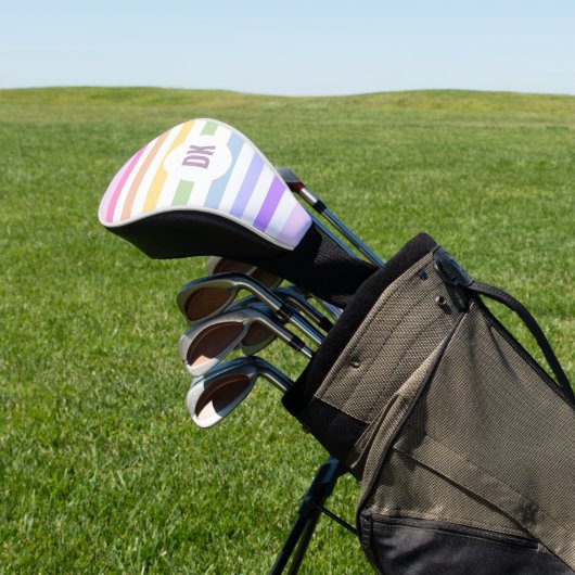 Monogramm in der weiß-Circle-Pastel-Rainbow-Streif Golf Headcover (In SItu)