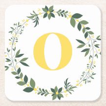 Monogramm in O in Gold/Limonengelb mit floralem Ri