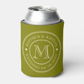 Monogramm in warmer Olive-Farbe im Stil der Mitte Dosenkühler (Kanne Vorderseite)