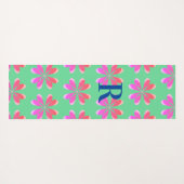 Monogramm Initial Lime Green Pink Retro Floral Yogamatte (Rückseite (Horizontal))