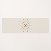 Monogramm Initial Radial Sunburst Neutral Elfenbei Yogamatte (Vorderseite (Horizontal))