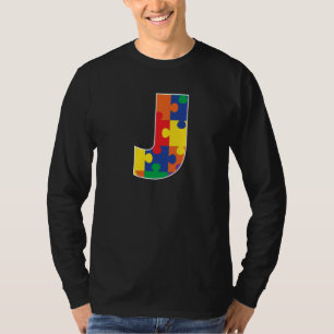 Monogramm J in mehrfarbigen Puzzleteilen T-Shirt