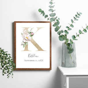 Monogramm K Rosa Weiß Floral Gold Buchstabe Kinder Poster