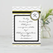 Monogramm-Karte mit grauem Cheveron-Streifen und g Einladung (Stehend Vorderseite)