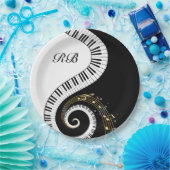 Monogramm-Klavier-Schlüssel und musikalische Pappteller (Party)