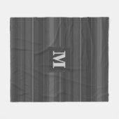 Monogramm-Kohlenstreifen Fleecedecke (Vorderseite (Horizontal))