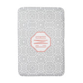 Monogramm Koralle und Graue Quatrefolie Badematte (Vorderseite Vertikal)