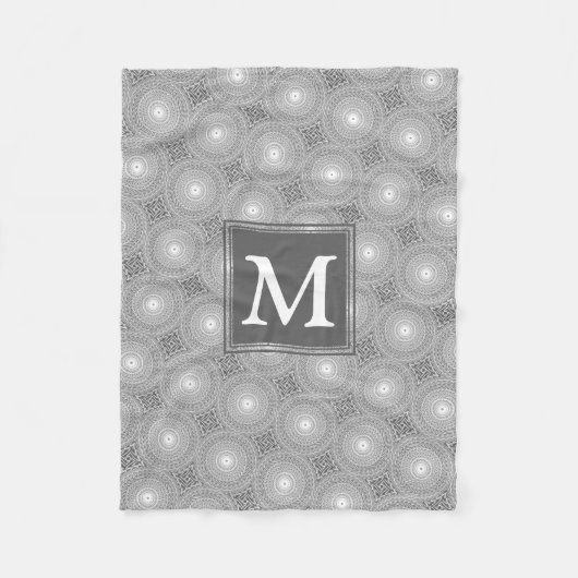 Monogramm-Kreismuster Fleecedecke (Vorderseite)