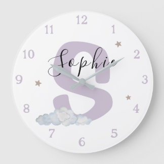 Monogramm-Lavendel-Baby-Initial-Name-Nursery-Wand Große Wanduhr
