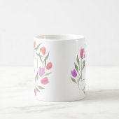 Monogramm Letter B Lila und weiß mit Blume Kaffeetasse (Mittel)