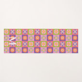 Monogramm lila grünes Blumenmuster Yogamatte (Vorderseite (Horizontal))