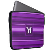 Monogramm lila Streifen Laptopschutzhülle (Vorne Rechts)
