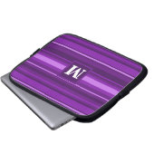 Monogramm lila Streifen Laptopschutzhülle (Vorne Knopf)