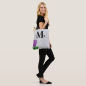 Monogramm Lila Tulip Tasche (Am Model)