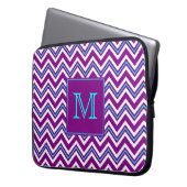 Monogramm lila und Aqua-Zickzack Laptop-Hülse Laptopschutzhülle (Vorderseite Links)
