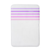 Monogramm lila und rosa vertikale Streifen Badematte (Vorderseite Vertikal)