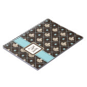 Monogramm-Lilien-gewundenes Notizblock (Linke Seite)