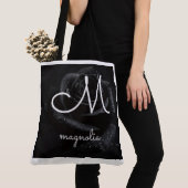 Monogramm M Schwarze Rose Magnolie Wassertropfen F Tasche (Von Nahem)