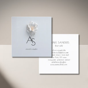 Monogramm-Minimalist-Blumen Weiß Blau Quadratische Visitenkarte