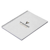 Monogramm minimalistischer grauer Leinen-3-Ringbin Notizblock (Linke Seite)