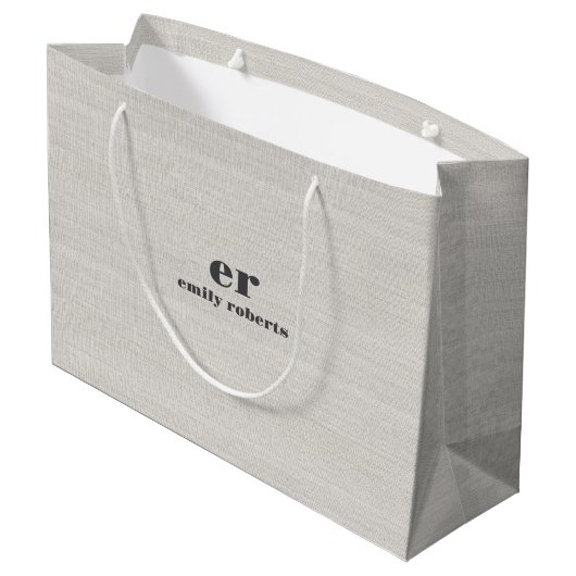 Monogramm minimalistisches Weiß-Burlap-Grau-Typogr Große Geschenktüte (Rückseite Schrägansicht)
