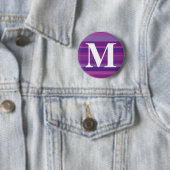 Monogramm mit einem bunten gestreiften Hintergrund Button (Beispiel)