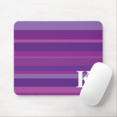Monogramm mit einem bunten gestreiften Hintergrund Mousepad (Mit Mouse)