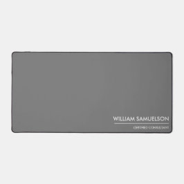 Monogramm mit einfachem Namen 2 Zeilen mit benutze Schreibtischunterlage