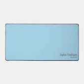 Monogramm mit einfachem Namen 2 Zeilen mit benutze Schreibtischunterlage (Vorderseite)