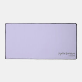 Monogramm mit einfachem Namen 2 Zeilen mit benutze Schreibtischunterlage