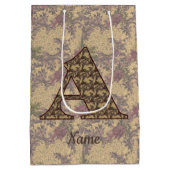 Monogramm mit floralen Anfangsbuchstaben Ein elega Mittlere Geschenktüte (Rückseite)