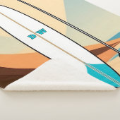 Monogramm mit Minimalistischem Vektorsurfboard-The Sherpadecke (3/4)