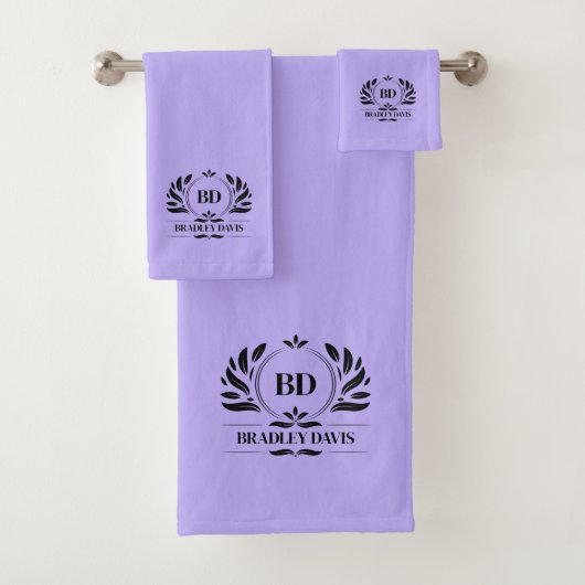 Monogramm mit Name Lavender Black Elegant Badhandtuch Set (Insitu)