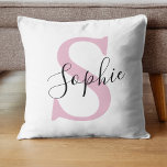 Monogramm mit neuem Personalisierten Namen Pink Kissen<br><div class="desc">Monogramm mit neuem Personalisierten Namen Pink</div>