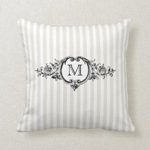 Monogramm mit Rahmen auf Streifen Kissen