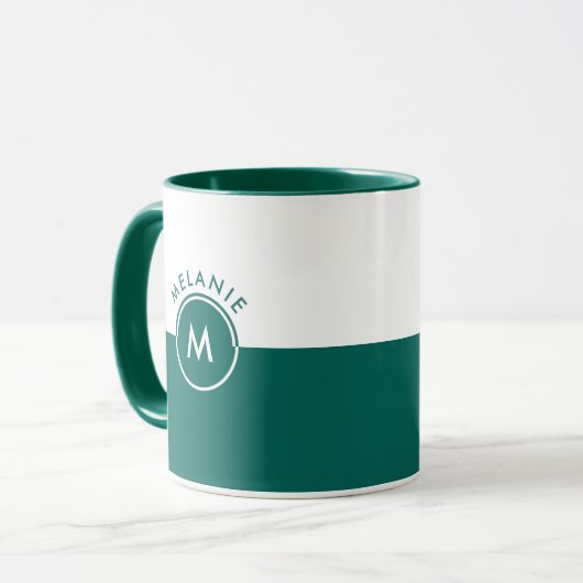 Monogramm mit weißem und Jäger-grünem Trennbildsch Tasse (Vorderseite Links)