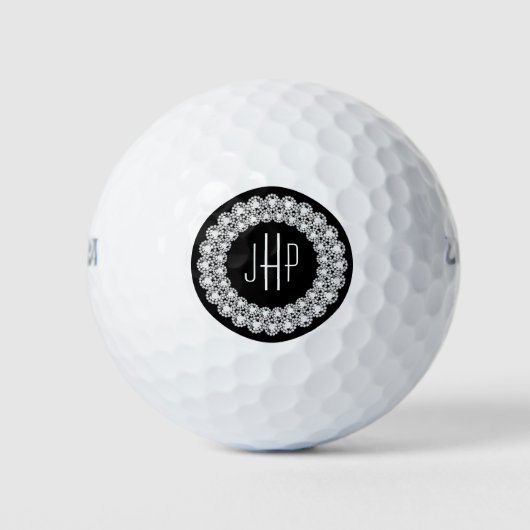 Monogramm mit weißen Diamanten auf schwarzem Kreis Golfball (Vorderseite)