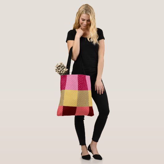 Monogramm Muster mit Punkten Tasche (Am Model)