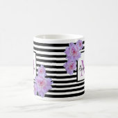 Monogramm Name Rosa Blume Schwarzer Streifen Kaffeetasse (Mittel)