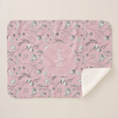Monogramm Name Rosa florale personalisiert Sherpadecke (Vorderseite (Horizontal))