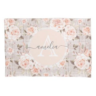 Monogramm Name Rustikales Holz und Vintage Rose Ro Kissenbezug