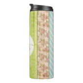 Monogramm Name Shabby-Rose auf rustikale Hütte Thermosbecher (Nach rechts gedreht)