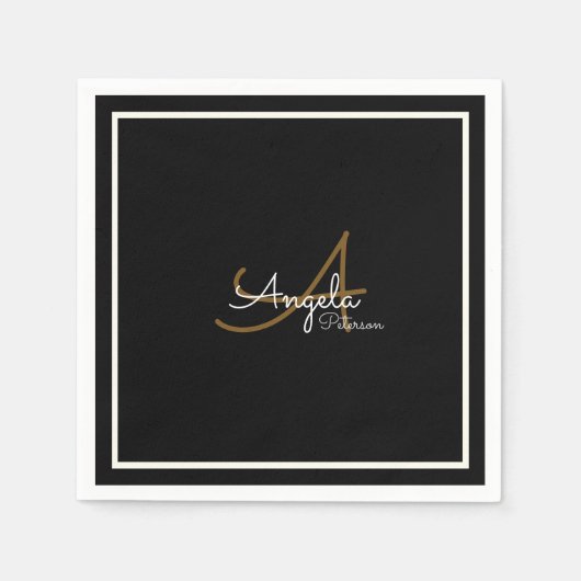 Monogramm (Name und Initial) auf schwarzer Norm Serviette (Vorderseite)