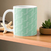 Monogramm Name Weißes Seepferd Skelettmuster Kaffeetasse