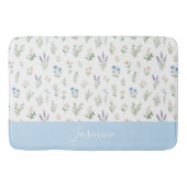 Monogramm Name Wildblume Blau Lavendel Boho Badematte (Vorderseite)