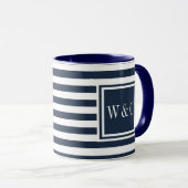Monogramm Navy Blue and White Strip Tasse (VorderseiteRechts)