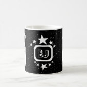 Monogramm Niedlich Doodle Doodle Dog mit Sternen Kaffeetasse (Mittel)
