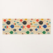 Monogramm niedliche Kontrastnähte und beige Orname Yogamatte (Rückseite (Horizontal))