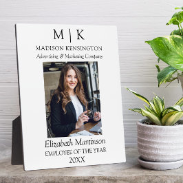 Monogramm oder Hinzufügen von Logo-Mitarbeitern de Fotoplatte