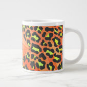 Monogramm Orange und Gelb Jumbo-Tasse (Rechts)